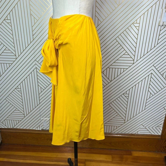Tome Bow Tie Front Midi Silk Skirt in Marigold Yellow Size US Large - Picture 7 of 12